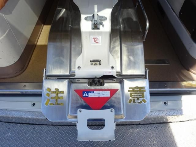 ハイエース
