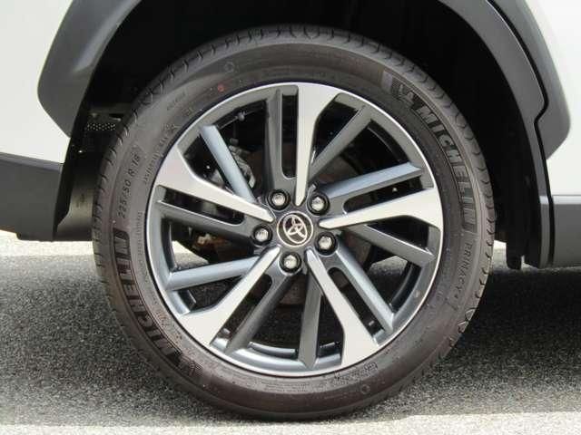 COROLLA CROSS HYBRID