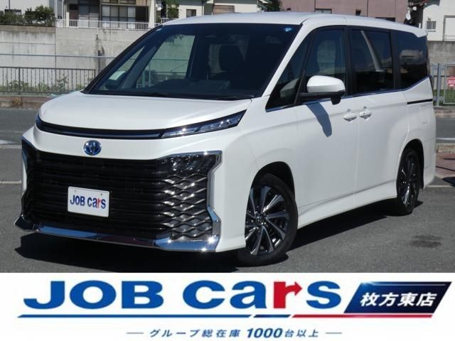 VOXY HYBRID 4WD