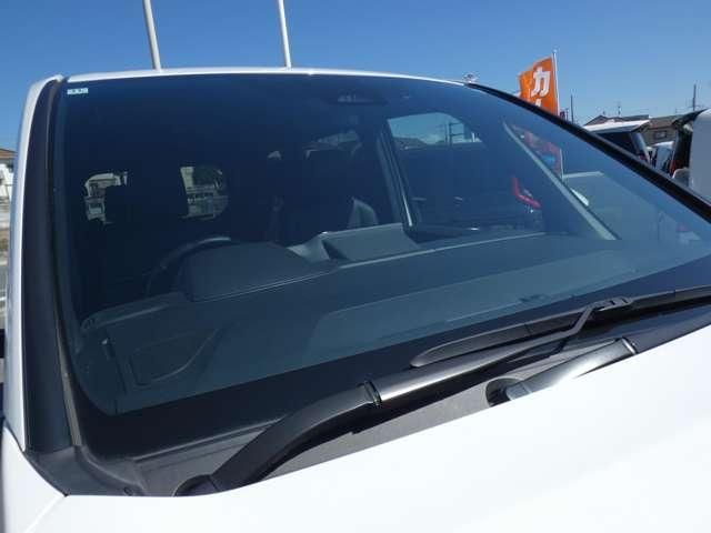 VOXY HYBRID 4WD