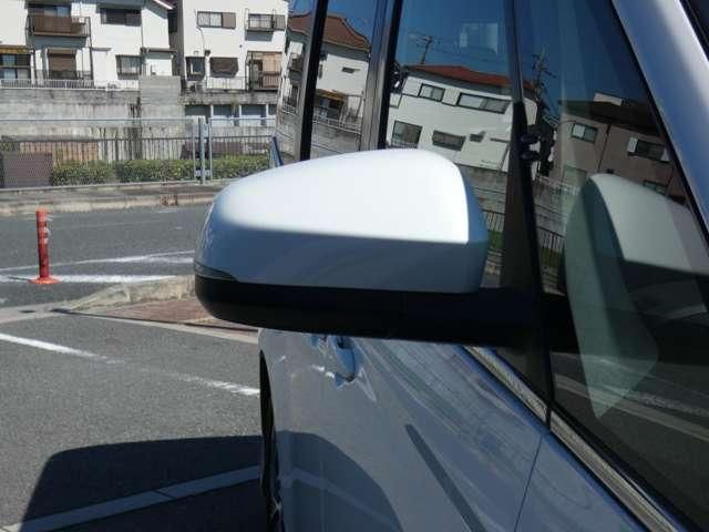 VOXY HYBRID 4WD