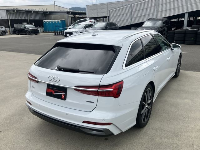 AUDI A6 AVANT