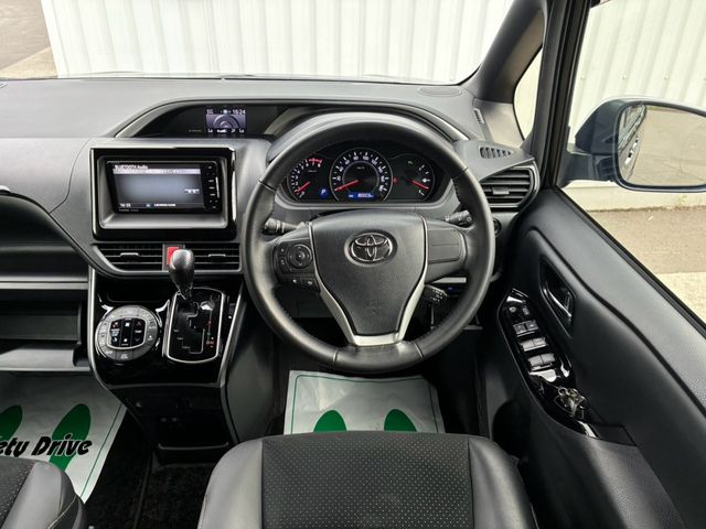 VOXY 4WD