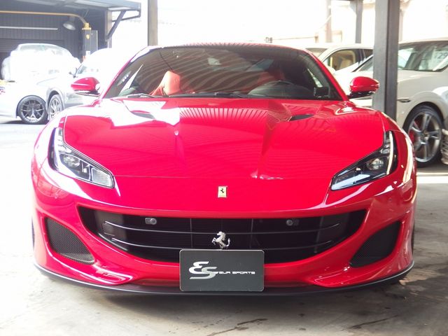 FERRARI Portofino