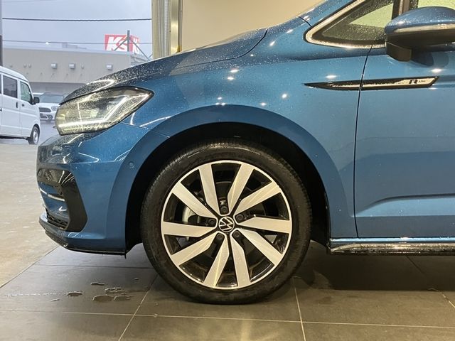 VOLKSWAGEN GOLF TOURAN