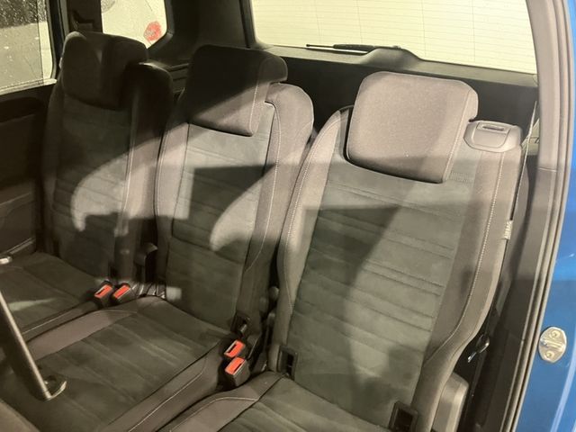 VOLKSWAGEN GOLF TOURAN