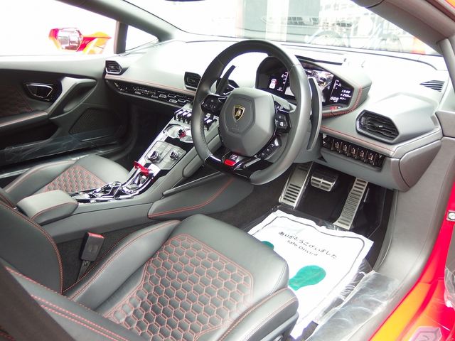 LAMBORGHINI HURACAN Spider