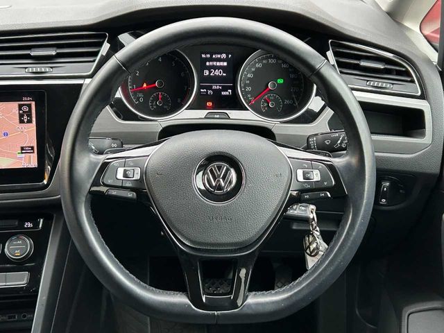 VOLKSWAGEN GOLF TOURAN
