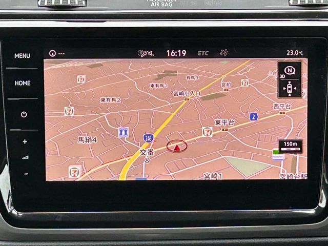 VOLKSWAGEN GOLF TOURAN