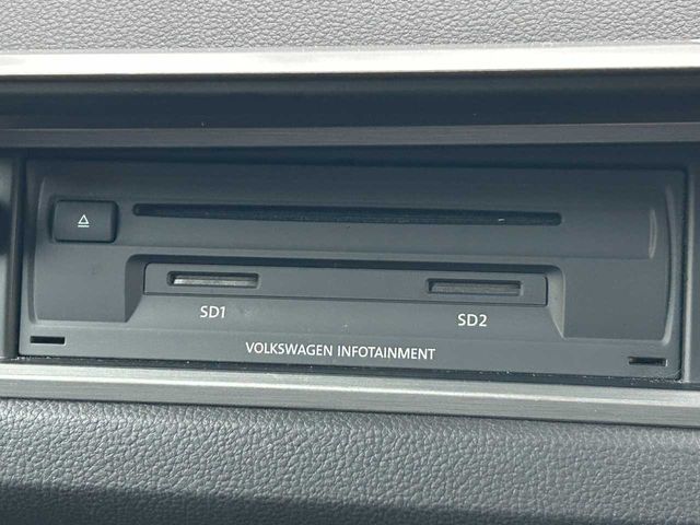 VOLKSWAGEN GOLF TOURAN