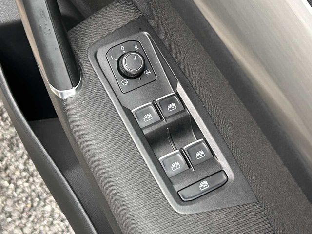 VOLKSWAGEN GOLF TOURAN