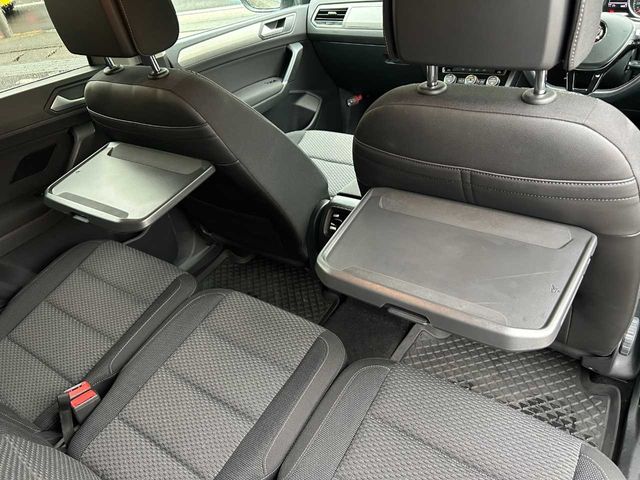 VOLKSWAGEN GOLF TOURAN