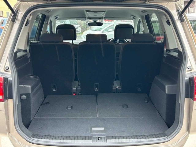 VOLKSWAGEN GOLF TOURAN