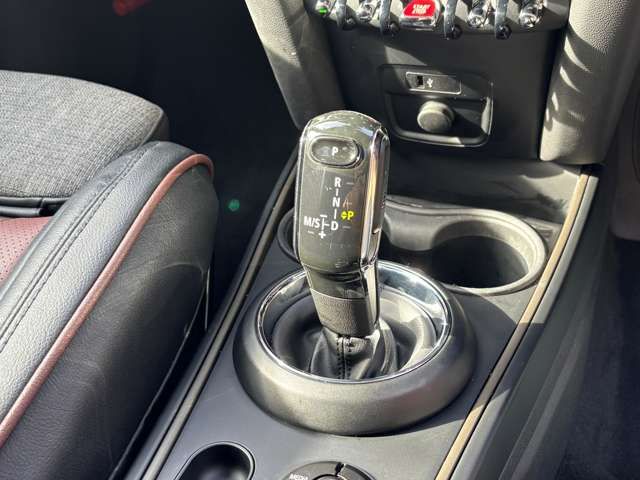 MINI COOPER D CROSSOVER