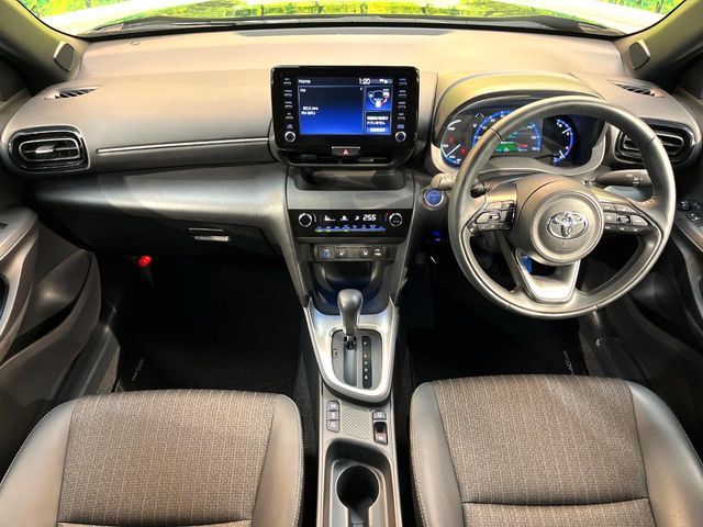 YARIS CROSS HYBRID