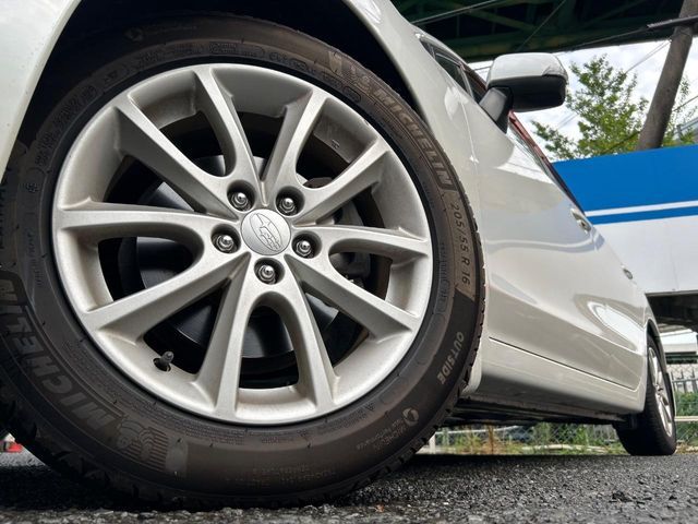 IMPREZA SPORT 4WD