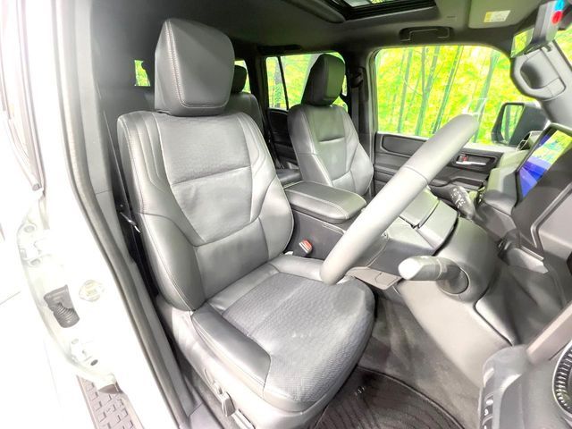 LANDCRUISER 250