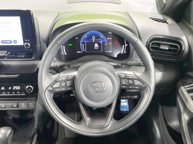 YARIS CROSS HYBRID
