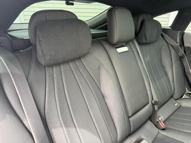 MERCEDES BENZ EQS
