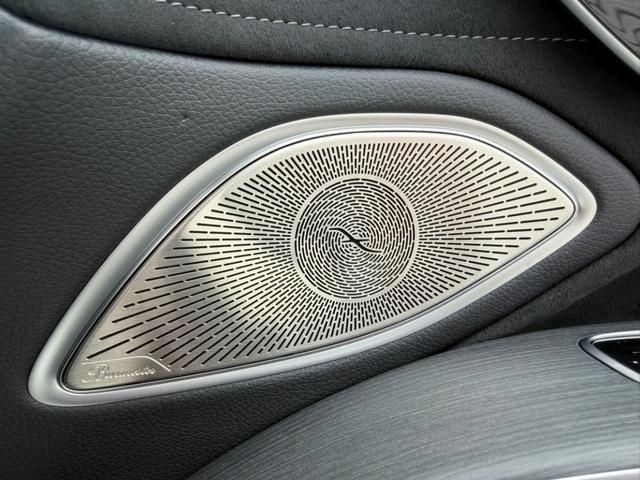 MERCEDES BENZ EQS