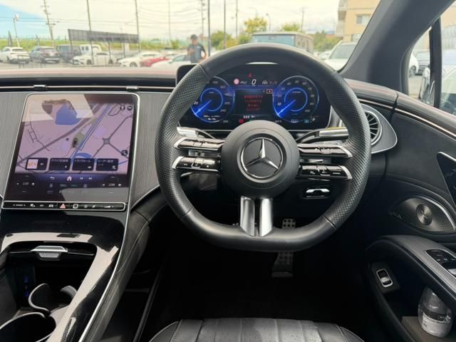 MERCEDES BENZ EQS