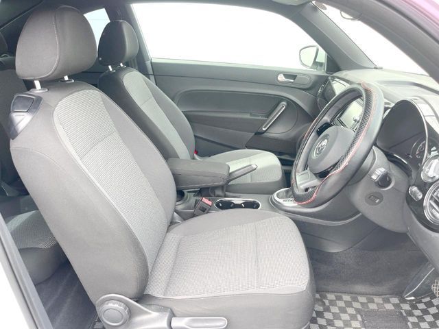 VOLKSWAGEN The BEETLE