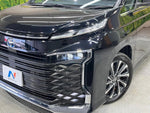 VOXY HYBRID