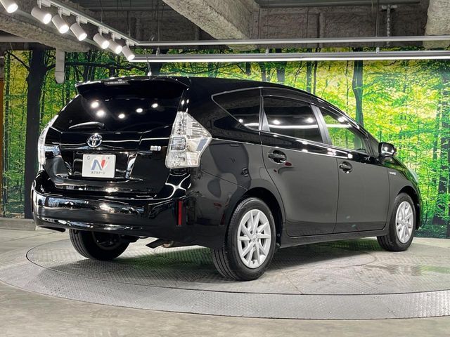 PRIUS Alpha