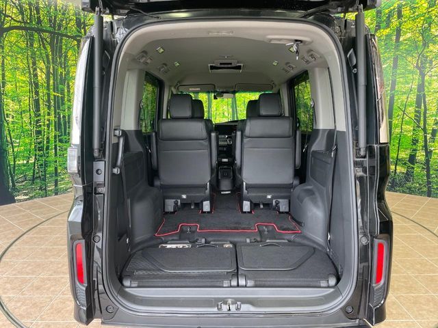 STEPWAGON e:HEV SPADA