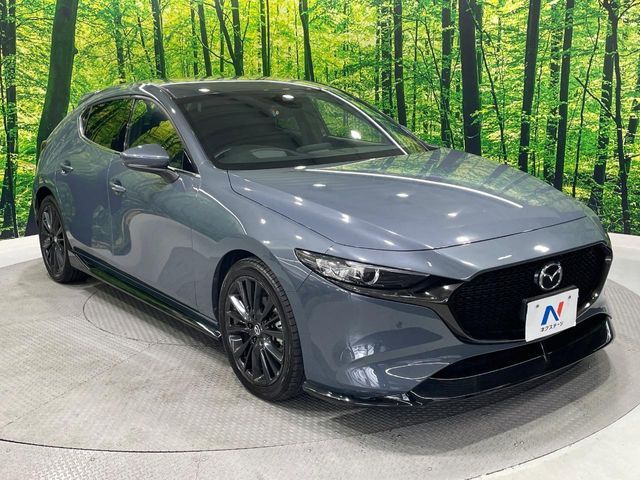 MAZDA3 FASTBACK