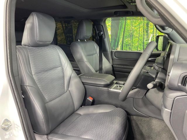 LANDCRUISER 250