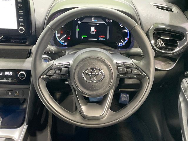 YARIS CROSS HYBRID