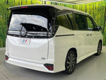 VOXY HYBRID