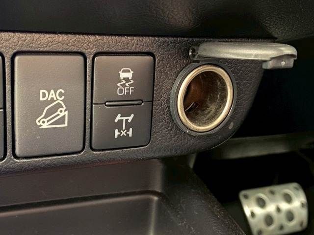 HILUX 4WD