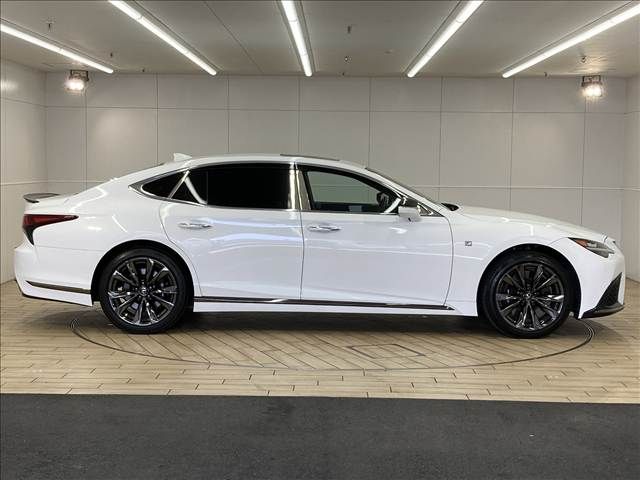 LEXUS LS500