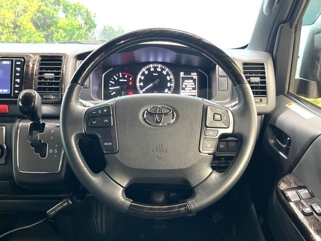 HIACE van 4WD