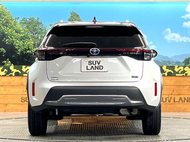 YARIS CROSS HYBRID