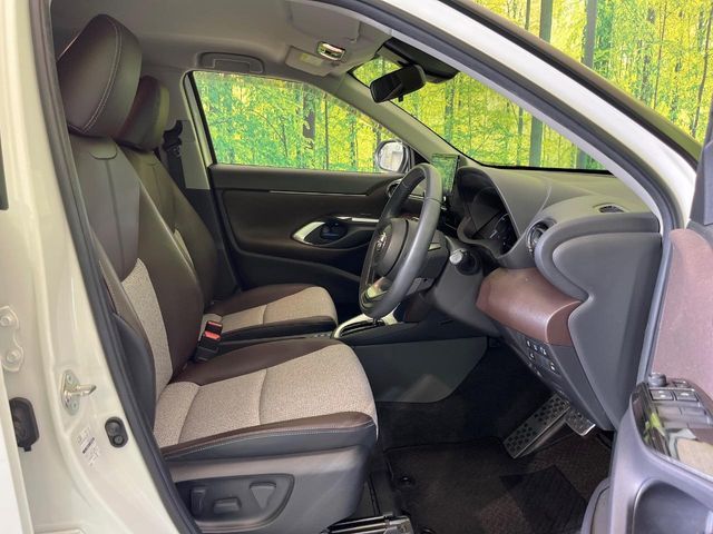 YARIS CROSS HYBRID