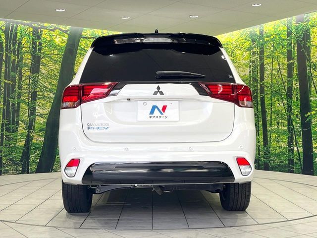 OUTLANDER PHEV