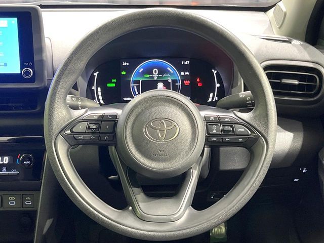 YARIS CROSS HYBRID