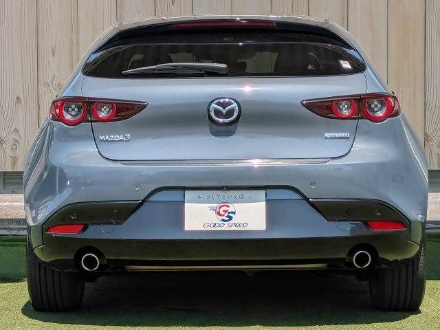 MAZDA3 FASTBACK