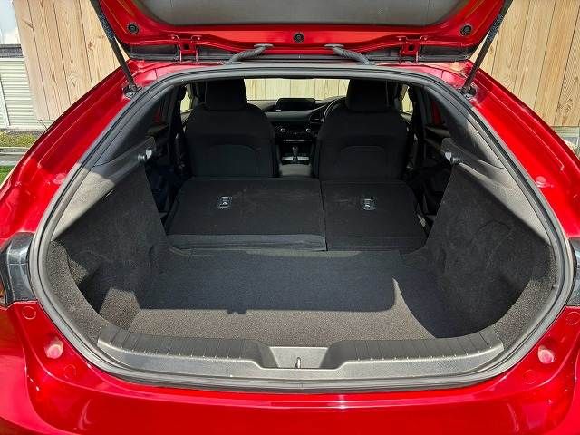 MAZDA3 FASTBACK