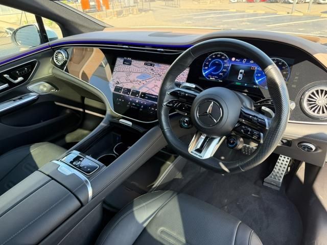 MERCEDES AMG EQE