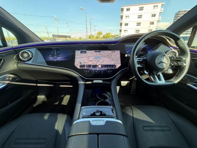 MERCEDES AMG EQE