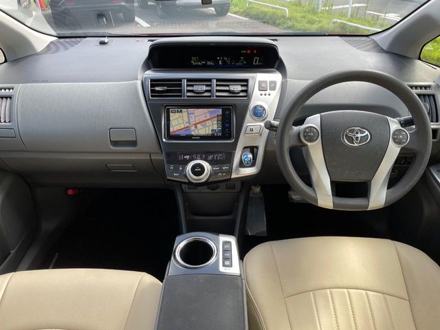 PRIUS Alpha