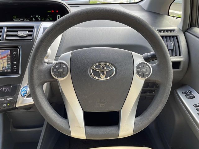 PRIUS Alpha