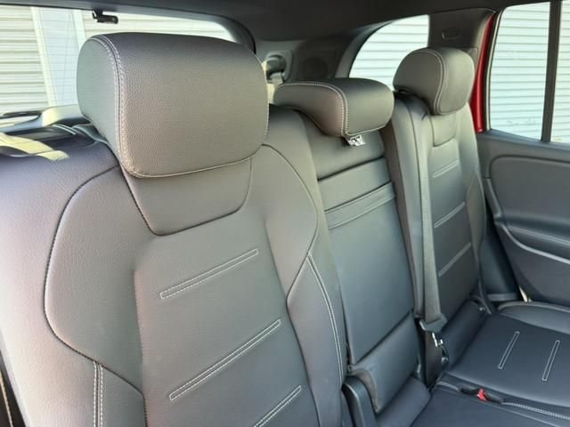MERCEDES BENZ EQB