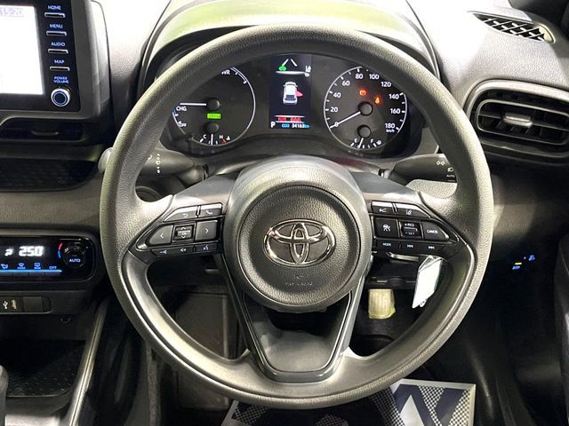 YARIS HYBRID