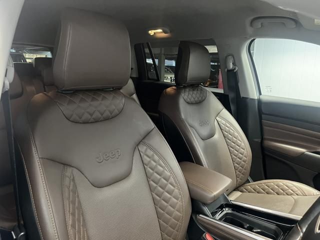 JEEP COMMANDER