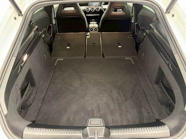 MERCEDES BENZ CLA Shooting Brake
